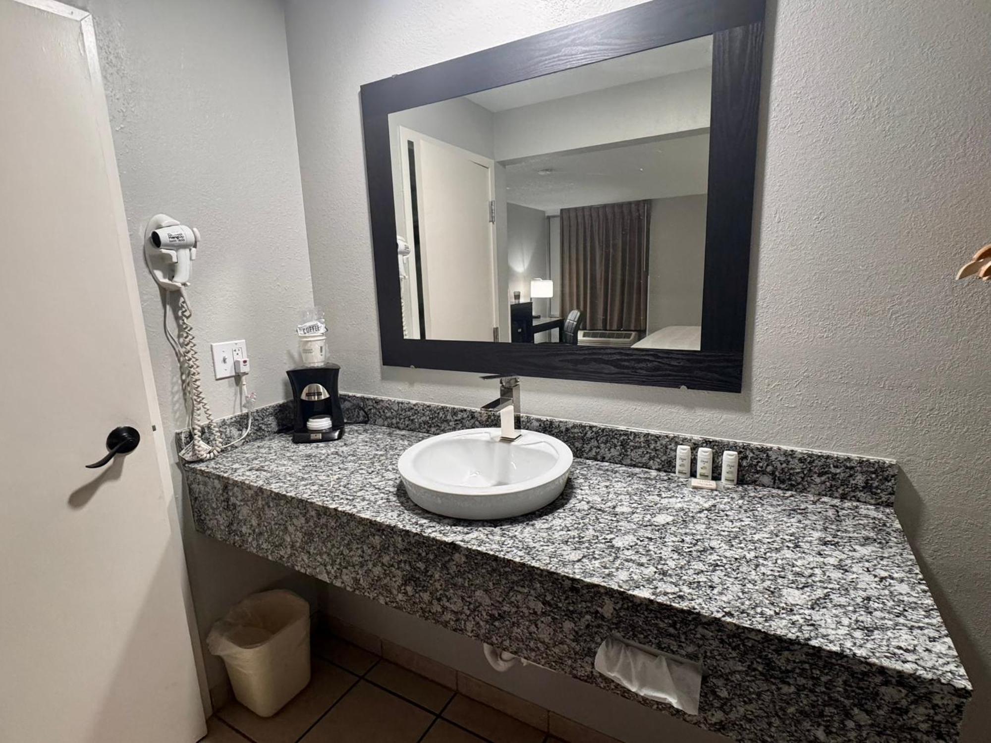 Baymont By Wyndham Great Falls City Center Zewnętrze zdjęcie